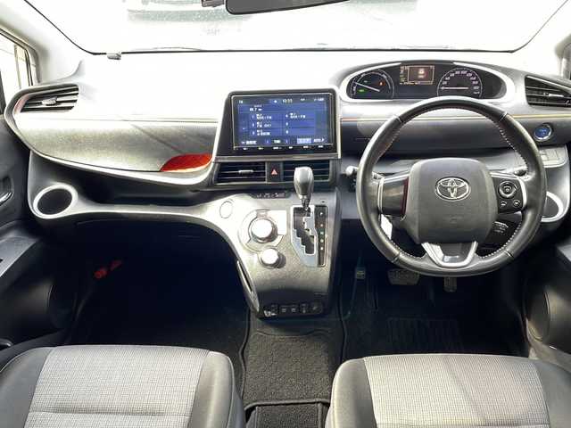 トヨタ シエンタ ハイブリッド ファンベースG 京都府 2018(平30)年 4.8万km ベージュ 純正９インチナビ　フルセグ　Ｂｌｕｅｔｏｏｔｈオーディオ　ＤＶＤ再生　バックカメラ　プリクラッシュセーフティ　クルーズコントロール　両側パワースライド　ビルトインＥＴＣ　ドライブレコーダー　ＬＥＤヘッドライト　クリアランスソナー