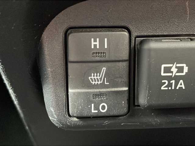 トヨタ シエンタ ハイブリッド ファンベースG 京都府 2018(平30)年 4.8万km ベージュ 純正９インチナビ　フルセグ　Ｂｌｕｅｔｏｏｔｈオーディオ　ＤＶＤ再生　バックカメラ　プリクラッシュセーフティ　クルーズコントロール　両側パワースライド　ビルトインＥＴＣ　ドライブレコーダー　ＬＥＤヘッドライト　クリアランスソナー