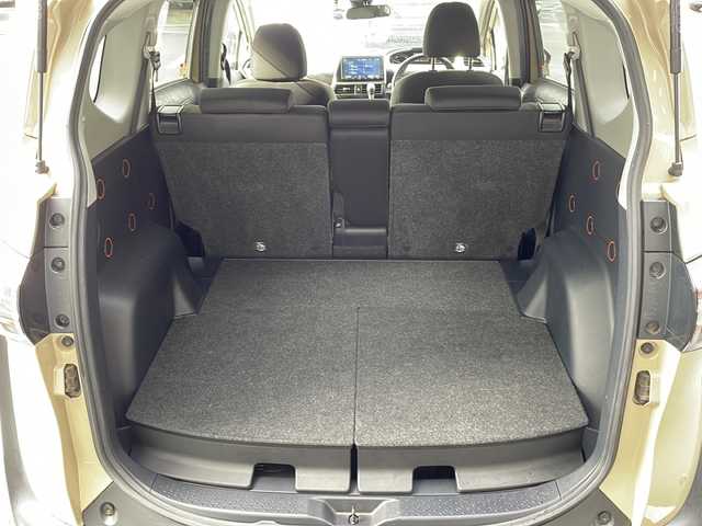 トヨタ シエンタ ハイブリッド ファンベースG 京都府 2018(平30)年 4.8万km ベージュ 純正９インチナビ　フルセグ　Ｂｌｕｅｔｏｏｔｈオーディオ　ＤＶＤ再生　バックカメラ　プリクラッシュセーフティ　クルーズコントロール　両側パワースライド　ビルトインＥＴＣ　ドライブレコーダー　ＬＥＤヘッドライト　クリアランスソナー