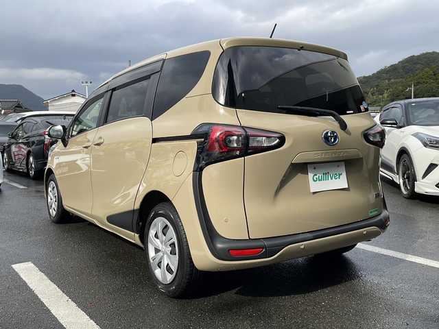 トヨタ シエンタ ハイブリッド ファンベースG 京都府 2018(平30)年 4.8万km ベージュ 純正９インチナビ　フルセグ　Ｂｌｕｅｔｏｏｔｈオーディオ　ＤＶＤ再生　バックカメラ　プリクラッシュセーフティ　クルーズコントロール　両側パワースライド　ビルトインＥＴＣ　ドライブレコーダー　ＬＥＤヘッドライト　クリアランスソナー