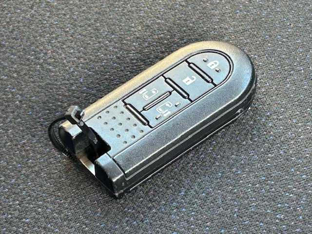 ダイハツ タント カスタム RS 愛媛県 2016(平28)年 5.5万km メテオライトグレーイリュージョナルP 純正ナビ/フルセグTV/バックカメラ/両側電動スライドドア/ETC/ステアリングスイッチ/LEDヘッドライト/オートライト/スマートキー/スペアキー/プッシュスタート/ドアバイザー/純正AW/純正フロアマット/ターボ