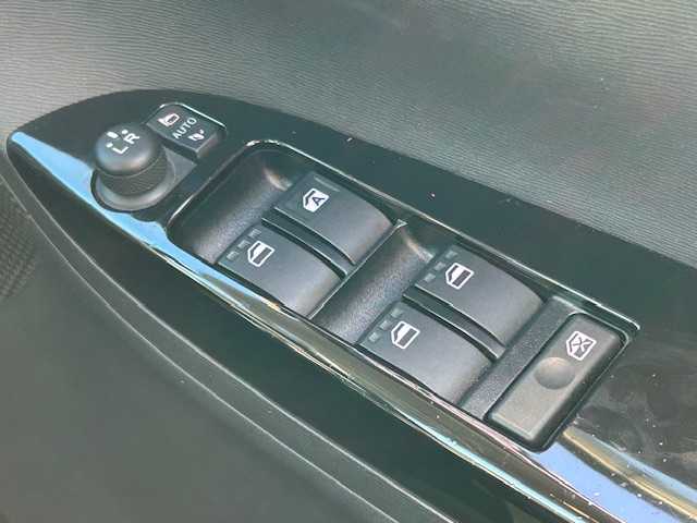 ダイハツ タント カスタム RS 愛媛県 2016(平28)年 5.5万km メテオライトグレーイリュージョナルP 純正ナビ/フルセグTV/バックカメラ/両側電動スライドドア/ETC/ステアリングスイッチ/LEDヘッドライト/オートライト/スマートキー/スペアキー/プッシュスタート/ドアバイザー/純正AW/純正フロアマット/ターボ