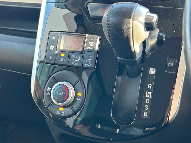 ダイハツ タント カスタム RS 愛媛県 2016(平28)年 5.5万km メテオライトグレーイリュージョナルP 純正ナビ/フルセグTV/バックカメラ/両側電動スライドドア/ETC/ステアリングスイッチ/LEDヘッドライト/オートライト/スマートキー/スペアキー/プッシュスタート/ドアバイザー/純正AW/純正フロアマット/ターボ