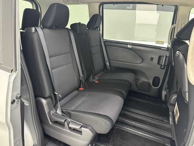 日産 セレナ X 兵庫県 2020(令2)年 3.6万km ブリリアントシルバー 衝突軽減ブレーキ/純正ナビ＆フルセグTV/（CD＆SD＆BT）/クルーズコントロール/両側スライドドア/ETC/Aストップ/スマートキー/プッシュスタート/フロアマット/ドアバイザー