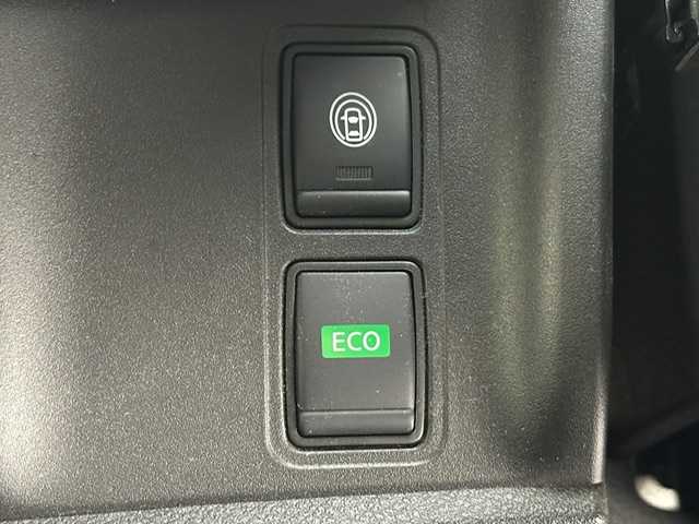 日産 セレナ X 兵庫県 2020(令2)年 3.6万km ブリリアントシルバー 衝突軽減ブレーキ/純正ナビ＆フルセグTV/（CD＆SD＆BT）/クルーズコントロール/両側スライドドア/ETC/Aストップ/スマートキー/プッシュスタート/フロアマット/ドアバイザー