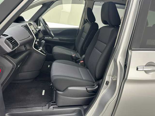 日産 セレナ X 兵庫県 2020(令2)年 3.6万km ブリリアントシルバー 衝突軽減ブレーキ/純正ナビ＆フルセグTV/（CD＆SD＆BT）/クルーズコントロール/両側スライドドア/ETC/Aストップ/スマートキー/プッシュスタート/フロアマット/ドアバイザー