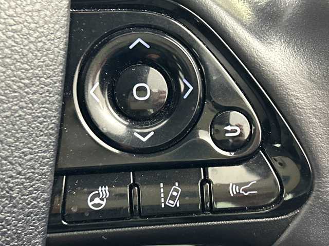 トヨタ プリウス ＰＨＶ A ナビパッケージ 福島県 2020(令2)年 3.2万km アティチュードブラックマイカ ／禁煙車/／純正１１．６型ナビ/／パノラミックビューモニター/／衝突軽減ブレーキ/／ブラインドスポットモニター/／ヘッドアップディスプレイ/／パーキングアシスト/／レーダクルーズコントロール/／１００V電源/／ＥＴＣ2.0/／フルセグTV/／前席シートヒーター/／運転席パワーシート/／クリアランスソナー/／車線逸脱警報/／Bluetooth/／スマートキー/／スペアキーあり