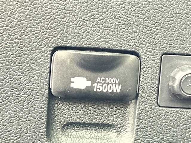 トヨタ プリウス ＰＨＶ A ナビパッケージ 福島県 2020(令2)年 3.2万km アティチュードブラックマイカ ／禁煙車/／純正１１．６型ナビ/／パノラミックビューモニター/／衝突軽減ブレーキ/／ブラインドスポットモニター/／ヘッドアップディスプレイ/／パーキングアシスト/／レーダクルーズコントロール/／１００V電源/／ＥＴＣ2.0/／フルセグTV/／前席シートヒーター/／運転席パワーシート/／クリアランスソナー/／車線逸脱警報/／Bluetooth/／スマートキー/／スペアキーあり