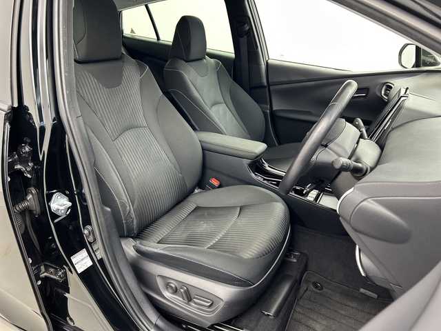 トヨタ プリウス ＰＨＶ A ナビパッケージ 福島県 2020(令2)年 3.2万km アティチュードブラックマイカ ／禁煙車/／純正１１．６型ナビ/／パノラミックビューモニター/／衝突軽減ブレーキ/／ブラインドスポットモニター/／ヘッドアップディスプレイ/／パーキングアシスト/／レーダクルーズコントロール/／１００V電源/／ＥＴＣ2.0/／フルセグTV/／前席シートヒーター/／運転席パワーシート/／クリアランスソナー/／車線逸脱警報/／Bluetooth/／スマートキー/／スペアキーあり