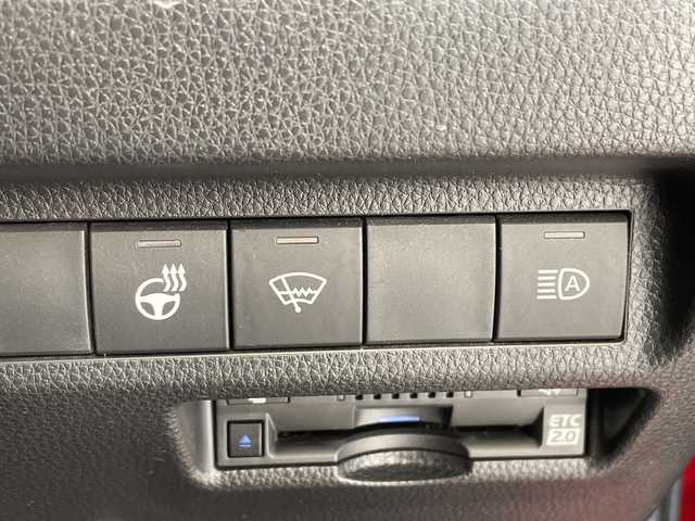 トヨタ ＲＡＶ４ アドベンチャー 愛知県 2022(令4)年 2.3万km センシュアルレッドマイカ 純正9型ディスプレイオーディオナビ/レーダークルーズコントロール/シートヒーター/エアシート/バックカメラ/パワーシート/コーナーセンサー/純正アルミホイール/ルーフレール/ETC2.0/ブラインドスポットモニター/LEDヘッドライト/ステアリングヒーター/オートマチックハイビーム/衝突軽減システム/フルセグ/Bluetooth/ステアリングスイッチ/スマートキー/プッシュスタート