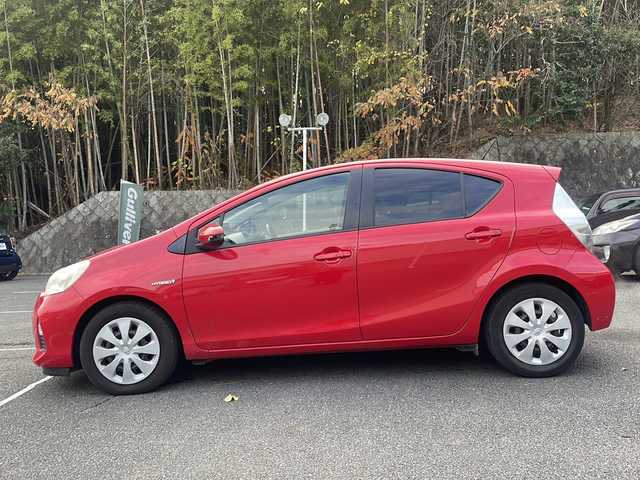 トヨタ アクア S 京都府 2013(平25)年 6.2万km スーパーレッドⅤ ALPINEナビ(VIE-X007W-S)/・フルセグTV/CD/DVD/BT Audio/バックカメラ/ETC/レーダー探知機