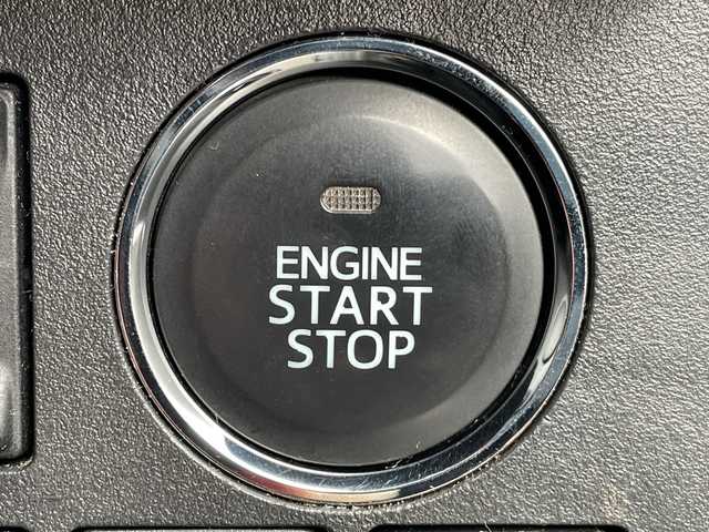 ダイハツ ウェイク G 神奈川県 2015(平27)年 6.7万km ブラックマイカメタリック ・８インチナビ　/・バックカメラ　/・ＬＥＤヘッドライト　/・両側パワースライドドア　/・Ｂｌｕｅｔｏｏｔｈ　/・ＤＶＤ　ＣＤ　/・フルセグＴＶ　/・ＥＴＣ　/・リアサンシェード　/・スマートキー　/・プッシュスタート　/・フォグランプ/・サイドバイザー/・ルーフキャリア/・ルーフキャリアボックス