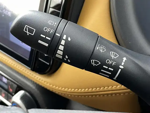 日産 キックス X ツートーンインテリアED 福島県 2021(令3)年 3.9万km プレミアムホライズンオレンジ/ピュアブラック 2トーン 安全装備/・衝突軽減ブレーキ/・プロパイロット/・踏み間違い衝突防止アシスト/・前方衝突予測警報/・車線逸脱防止支援システム/・車線逸脱警報/・ふらつき警報/ワンオーナー/純正9インチSDナビ/型式：MM320D-2/・アラウンドビューモニター /・フルセグTV /・ETC/・前方ドライブレコーダー/・Bluetooth/・CD/DVD/・FM/AM/・ステアリングスイッチ/デジタルインナーミラー/電子パーキング/ブレーキホールド/LEDヘッドライト/・フォグランプ/・オートライト/・オートマチックハイビーム/レザーシート/・前席シートヒーター/・革ステアリング/・ステアリングヒーター/純正ホイール/純正フロアマット/純正ドアバイザー/ウィンカーミラー/オートミラー/アイドリングストップ/ルーフレール/クリアランスソナー前後/プッシュスタート/・スマートキー/・スペアキー