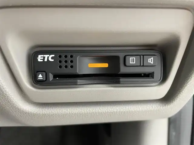 ホンダ ステップワゴン G ホンダセンシング 鹿児島県 2017(平29)年 5.7万km ホワイトオーキッドパール 禁煙車/純正ナビ/バックカメラ/両側パワースライドドア/ホンダセンシング/・クルーズコントロール/・衝突被害軽減ブレーキ/・車線維持支援システム/・誤発進抑制機能/・路外逸脱抑制機能/・先行者お知らせ機能/・標識認識機能/わくわくゲート/フルオートエアコン/ドアバイザー/純正フロアマット/電動格納ミラー/ETC