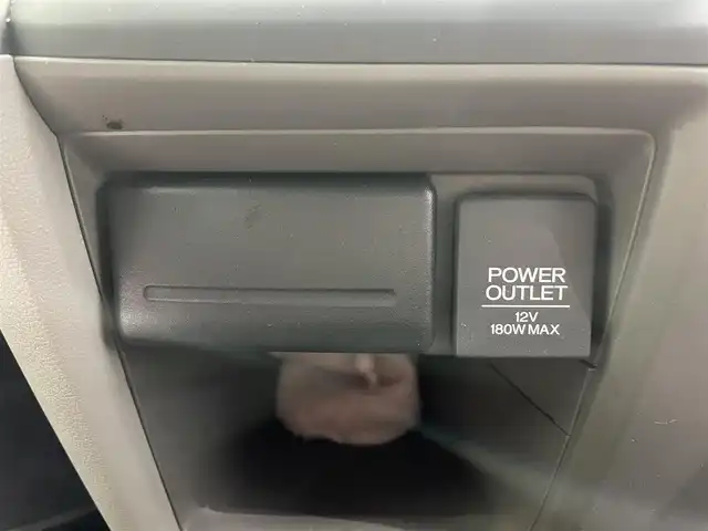 ホンダ ステップワゴン G ホンダセンシング 鹿児島県 2017(平29)年 5.7万km ホワイトオーキッドパール 禁煙車/純正ナビ/バックカメラ/両側パワースライドドア/ホンダセンシング/・クルーズコントロール/・衝突被害軽減ブレーキ/・車線維持支援システム/・誤発進抑制機能/・路外逸脱抑制機能/・先行者お知らせ機能/・標識認識機能/わくわくゲート/フルオートエアコン/ドアバイザー/純正フロアマット/電動格納ミラー/ETC