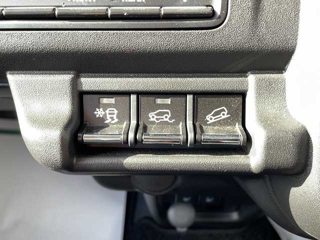 スズキ ハスラー HYBRID G 岩手県 2024(令6)年 0.5万km クールカーキパールメタリック/ソフトベージュメタリック スズキセーフティサポート/社外SDナビ/AM/FM/Bluetooth/フルセグTV/社外オーディオ/バックカメラ/ETC/レーダークルーズコントロール/衝突被害軽減ブレーキ/レーンキープアシスト/横滑り防止装置/アイドリングストップ/シートヒーター/オートライト/LEDヘッドライト/スマートキー/プッシュスタート/電動格納ミラー/社外フロアマット