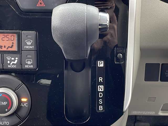 ダイハツ タント X SAⅡ 大阪府 2016(平28)年 6.3万km パールホワイトⅢ 純正SDナビ/【BT/フルセグTV/DVD]/バックカメラ/ETC/ドライブレコーダー/両側パワースライドドア/衝突被害軽減システム/オートライト/ハロゲンライト/後席サンシェード/純正フロアマット/ドアバイザー/スペアキー