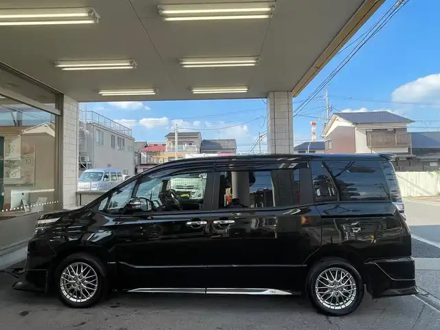 車両画像12