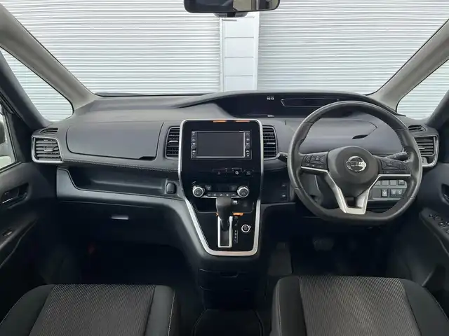 日産 セレナ ハイウェイスターVセレクションⅡ 高知県 2019(令1)年 6.1万km ダイヤモンドブラック 純正メモリナビ/フルセグ/全方位カメラ/バックカメラ/エマージェンシーブレーキ/前後ソナー/クルーズコントロール/ETC/LEDヘッドライト/取扱説明書/保証書/スペアキー/両側パワースライドドア/アイドリングストップ/純正フロアマット/純正16インチアルミホイール/ウォークスルー/パーキングアシスト
