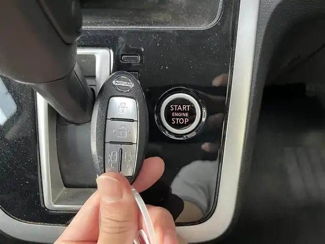 日産 セレナ ハイウェイスターVセレクションⅡ 高知県 2019(令1)年 6.1万km ダイヤモンドブラック 純正メモリナビ/フルセグ/全方位カメラ/バックカメラ/エマージェンシーブレーキ/前後ソナー/クルーズコントロール/ETC/LEDヘッドライト/取扱説明書/保証書/スペアキー/両側パワースライドドア/アイドリングストップ/純正フロアマット/純正16インチアルミホイール/ウォークスルー/パーキングアシスト