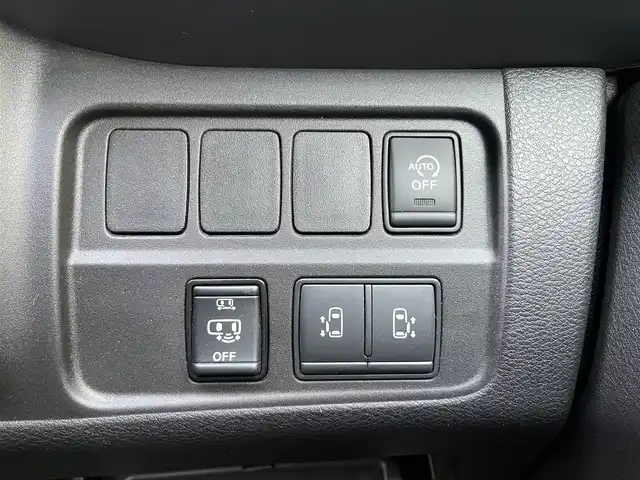 日産 セレナ ハイウェイスターVセレクションⅡ 高知県 2019(令1)年 6.1万km ダイヤモンドブラック 純正メモリナビ/フルセグ/全方位カメラ/バックカメラ/エマージェンシーブレーキ/前後ソナー/クルーズコントロール/ETC/LEDヘッドライト/取扱説明書/保証書/スペアキー/両側パワースライドドア/アイドリングストップ/純正フロアマット/純正16インチアルミホイール/ウォークスルー/パーキングアシスト