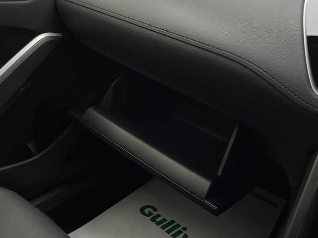 トヨタ カローラ クロス ハイブリッド Z 宮崎県 2025(令7)年 0.1万km アティチュードブラックマイカ 登録済み未使用車/トヨタセーフティセンス/純正8型ディスプレイオーディオ/（T-CONNECT/USB/Bluetooth/フルセグTV）/純正ビルトインETC/純正LEDオートライト/純正LEDフォグ/純正18インチアルミ/全方位モニター/パノラミックガラスルーフ/アダプティブクルーズコントロール/レーンディパーチャーアラート/オートマチックハイビーム/ブラインドスポットモニター/パーキングアシスト/クリアランスソナー/パワーバックドア/運転席パワーシート/ハーフレザーシート/前席シートヒーター/デュアルオートエアコン/スマートキー/プッシュエンジンスタート/スペアキー/新車時保証書/取扱い説明書