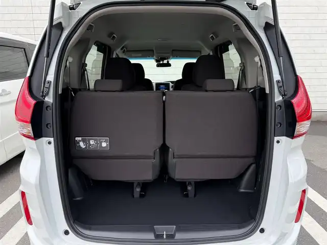 ホンダ フリード G ホンダセンシング 福岡県 2022(令4)年 0.9万km プラチナホワイトパール 純正9型SDナビ(フルセグTV/CD/DVD/BT)バックモニターホンダセンシングレーダークルコン両側パワスラドラレコETCシートヒーターUSBポート純正LEDヘッドライト純正フロアマットスマートキープッシュスタート