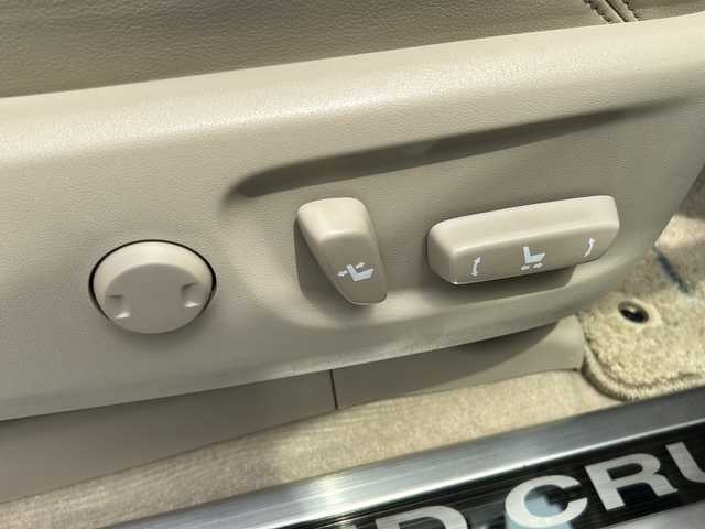 トヨタ ランドクルーザー プラド TX Lパッケージ 埼玉県 2022(令4)年 2.1万km ホワイトパールクリスタルシャイン 純正ナビ（TV／BT／AM／FM）/ETC2.0/スペアタイヤ/前席シートヒーター/前席パワーシート/デジタルインナーミラー　/レーンアシスト　/クルーズコントロール　/コーナーセンサー　/電格ミラー　/衝突軽減　/ISOFIX/フルエアロ（モデリスタ）/社外マフラー（モデリスタ）/バックカメラ/プッシュスタート/ライトウォッシャー/ライトレベライザー/ルーフレール/3列シート