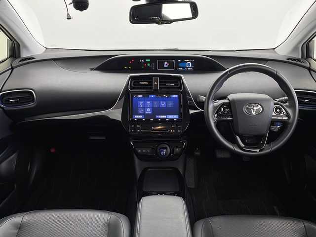 トヨタ プリウス A ツーリングセレクション 千葉県 2020(令2)年 5.9万km シルバーM ブラックレザーシート/シートヒーター/エアーシート/純正メモリーナビ/フルセグTV/Bluetooth接続/CD/DVD再生機能/モデリスタエアロ/ブラインドスポットモニター/ビルトインETC/LEDヘッドライト/オートマチックハイビーム/スマートキー/AC100V1500w