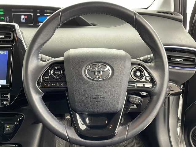 トヨタ プリウス A ツーリングセレクション 千葉県 2020(令2)年 5.9万km シルバーM ブラックレザーシート/シートヒーター/エアーシート/純正メモリーナビ/フルセグTV/Bluetooth接続/CD/DVD再生機能/モデリスタエアロ/ブラインドスポットモニター/ビルトインETC/LEDヘッドライト/オートマチックハイビーム/スマートキー/AC100V1500w