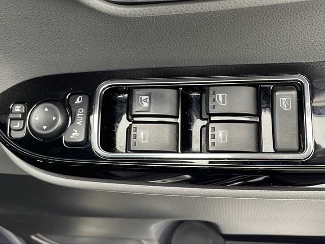 ダイハツ タント カスタム RS 千葉県 2019(令1)年 2.6万km パールブラック スマートアシスト/レーダークルーズコントロール/衝突軽減ブレーキ/クリアランスソナー/先行車発進警報/標識認識機能/レーンキープアシスト/純正SDナビ（NSZN-Y69DS）Bluetooth/CD/DVD/フルセグTV/バックカメラ/ETC/純正ドライブレコーダー前方/ハーフレザーシート/シートヒーター（D/N席）/両側パワースライドドア/LEDヘッドライト/オートライト/オートハイビーム/純正ドアバイザー/純正フロアマット/スタッドレスタイヤ