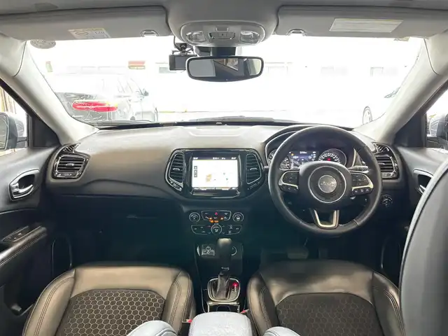 クライスラー・ジープ ジープ コンパス ナイトイーグル 山梨県 2020(令2)年 2万km グレーⅡ 黒半革/純正ナビ/フルセグ/ACC/専用アルミ/バックカメラ/前後コーナーセンサー/オートライト/アダプティブヘッド/LKA/BSA/前後ドラレコ/ETC2.0/ブラックルーフ