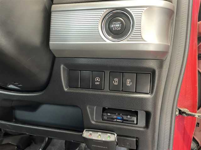 スズキ スペーシア ギア HYBRID XZターボ 道央・札幌 2019(平31)年 10.7万km フェニックスレッドパール/ガンメタリック2トーンルーフ (株)IDOMが運営する【じしゃロン札幌店】の自社ローン専用車両になりますこちらは現金またはオートローンご利用価格です。自社ローンご希望の方は別途その旨お申し付けください。/スズキセーフティサポート/・衝突被害軽減ブレーキ/・車線逸脱警報機能/社外オーディオ/CD/Bluetooth/USB/コーナーセンサー/両側パワースライドドア /シートヒーター/スマートキー2本/ETC