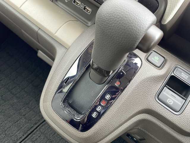 ホンダ Ｎ ＷＧＮ L 道東・釧路十勝 2024(令6)年 0.6万km クリスタルブラックパール 純正ナビ/フルセグ/Bluetooth/バックカメラ/ETC/運転席＆助手席シートヒーター/マルチリフレクターハロゲンヘッドライト/充電用USBジャック（急速充電対応タイプ2個付）/プラズマクラスター技術搭載フルオートエアコンディショナー/Honda SENSING/オートブレーキホールド機能/電子制御パーキングブレーキ/テレスコピック&チルトステアリング/14インチスチールホイール＋フルホイールキャップ（シルバー&ブラック）