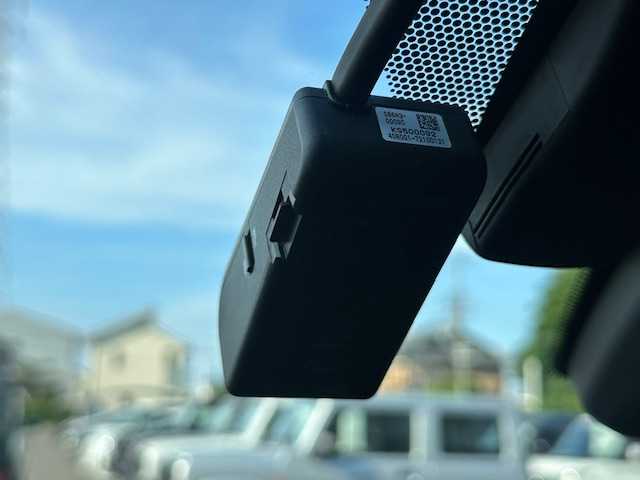 レクサス ＵＸ 250h バージョンC 大阪府 2020(令2)年 2.5万km ソニッククォーツ ナビ　/フルセグ　/Ｂｌｕｅｔｏｏｔｈ　/バックカメラ　/レザーシート　/シートヒーター　/ステアリングヒーター　/ブラインドスポットモニター　/メモリーシート　/パワーシート　/前後コーナーセンサー　/ドラレコ　/ＥＴＣ/カードキー