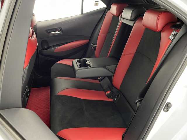 トヨタ カローラ スポーツ ハイブリッドG Z 宮崎県 2021(令3)年 4万km プラチナホワイトパールマイカ 寒冷地仕様/Toyota Safety Sense/〇プリクラシュセーフティ/〇レーントレーシングアシスト/〇パーキングサポートブレーキ/〇ロードサインアシスト/〇オートマチックハイビーム/〇レーダークルーズコントロール/〇クリアランスソナー/〇先行車発進告知/純正9インチディスプレイオーディオ/ナビ機能/フルセグTV/バックカメラ/専用ハーフレザーシート/シートヒーター/ステアリングヒーター/置くだけ充電/LEDヘッドライト/純正18インチAW/ビルトインETC