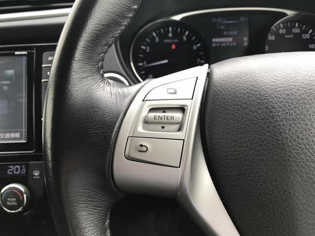 日産 エクストレイル 20X エマージェンシーブレーキ 富山県 2015(平27)年 6.3万km ブリリアントホワイトパール 4WD/サンルーフ/純正ナビ/フルセグTV/Bluetooth/バックカメラ/衝突被害軽減ブレーキ/レーンキープアシスト/レザーシート/シートヒーター/プッシュスタート/スマートキー/革巻きステアリング/ステアリングスイッチ/プッシュスタート/スマートキー/ETC
