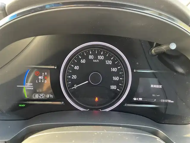 ホンダ シャトル ハイブリッド X ホンダセンシング 熊本県 2018(平30)年 11.2万km ホワイトオーキッドパール 純正ナビ（Gathers　VXM-187VFEi)/フルセグTV/BT/CD/DVD/USB/HDMI/ipod)/バックカメラ/純正フロアマット/ホンダセンシング/・路外逸脱抑制機能/・衝突軽減ブレーキ/・先行車発進お知らせ機能/・横滑り防止/・アダプティブクルーズコントロール/・車両接近お知らせ/・標識認識機能/・誤発進抑制機能/・歩行者事故低減ステアリング/・車線維持支援システム/・オートハイビーム/ハーフレザーシート/・D/Nシートヒーター/革巻きステアリング/・パドルシフト/・ステアリングリモコン/オートライト/・フォグライト/・LEDヘッドライト/ドアバイザー/スマートキー/・スペアキー×１