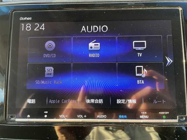 ホンダ シャトル ハイブリッド X ホンダセンシング 熊本県 2018(平30)年 11.2万km ホワイトオーキッドパール 純正ナビ（Gathers　VXM-187VFEi)/フルセグTV/BT/CD/DVD/USB/HDMI/ipod)/バックカメラ/純正フロアマット/ホンダセンシング/・路外逸脱抑制機能/・衝突軽減ブレーキ/・先行車発進お知らせ機能/・横滑り防止/・アダプティブクルーズコントロール/・車両接近お知らせ/・標識認識機能/・誤発進抑制機能/・歩行者事故低減ステアリング/・車線維持支援システム/・オートハイビーム/ハーフレザーシート/・D/Nシートヒーター/革巻きステアリング/・パドルシフト/・ステアリングリモコン/オートライト/・フォグライト/・LEDヘッドライト/ドアバイザー/スマートキー/・スペアキー×１