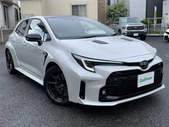 トヨタ ＧＲカローラ RZ 神奈川県 2024(令6)年 0.1万km プラチナホワイトパールマイカ ワンオーナー/純正メモリーナビ・地デジTV/バックモニター/ワイヤレス充電/ヘッドアップディスプレイ/ハーフレザーシート/前席シートヒーター/ステアリングヒーター/純正18インチAW/LEDライト/LEDフォグ/カーボンルーフ/寒冷地仕様/トヨタセーフティセンス/レーダークルーズコントロール/PCS/LDA/BSM/RCTA/SEA/RSA/コーナーセンサー/純正USB/BT/Miracast/ビルトインETC2.0/プッシュスタート/スマートキー×2/保証書・取説あり