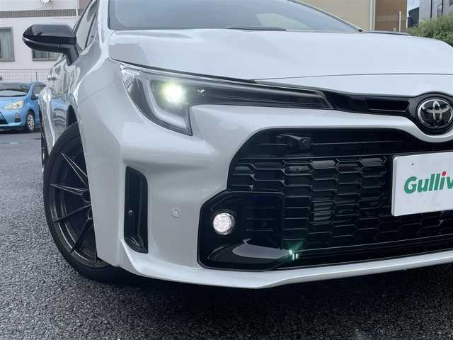 トヨタ ＧＲカローラ RZ 神奈川県 2024(令6)年 0.1万km プラチナホワイトパールマイカ ワンオーナー/純正メモリーナビ・地デジTV/バックモニター/ワイヤレス充電/ヘッドアップディスプレイ/ハーフレザーシート/前席シートヒーター/ステアリングヒーター/純正18インチAW/LEDライト/LEDフォグ/カーボンルーフ/寒冷地仕様/トヨタセーフティセンス/レーダークルーズコントロール/PCS/LDA/BSM/RCTA/SEA/RSA/コーナーセンサー/純正USB/BT/Miracast/ビルトインETC2.0/プッシュスタート/スマートキー×2/保証書・取説あり