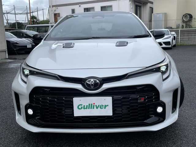 トヨタ ＧＲカローラ RZ 神奈川県 2024(令6)年 0.1万km プラチナホワイトパールマイカ ワンオーナー/純正メモリーナビ・地デジTV/バックモニター/ワイヤレス充電/ヘッドアップディスプレイ/ハーフレザーシート/前席シートヒーター/ステアリングヒーター/純正18インチAW/LEDライト/LEDフォグ/カーボンルーフ/寒冷地仕様/トヨタセーフティセンス/レーダークルーズコントロール/PCS/LDA/BSM/RCTA/SEA/RSA/コーナーセンサー/純正USB/BT/Miracast/ビルトインETC2.0/プッシュスタート/スマートキー×2/保証書・取説あり