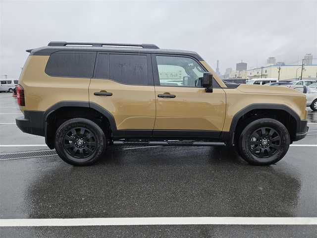 トヨタ ランドクルーザー ２５０ VX ファーストエディション 宮城県 2024(令6)年 1.1万km 茶Ⅱ 〇ワンオーナー/〇JAOSフロントスポイラー/〇JAOSサイドステップ/〇ムーンルーフ/〇ルーフレール/〇純正12.3インチディスプレイオーディオ/〇コネクティッドナビ対応/〇バックカメラ/〇パノラミックビューモニター/〇ビルトインETC2.0/〇ドライブレコーダー/〇7人乗り/〇セーフティセンス/・レーダークルーズコントロール/・プリクラッシュセーフティー/〇トヨタチームメイト/〇丸目1眼LEDヘッドランプ/〇オートライト/〇LEDフロントフォグ/〇純正18インチアルミ/〇革巻きステアリング/〇ステアリングヒーター/〇左右後席独立温度調整オートエアコン/〇ダークチェスナット革シート/〇シートヒーター/〇シートベンチレーション/〇パワーシート/〇パワーバックドア/〇スマートエントリー/〇禁煙車