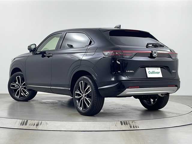 ホンダ ヴェゼル ハイブリッド e:HEV Z 埼玉県 2025(令7)年 0.1千km クリスタルブラックパール 登録済未使用車　/純正ナビ　/バックカメラ　/フルセグＴＶ　/パワーバックドア　/置くだけ充電　/ＢＳＭ　/ＥＴＣ２．０　/Ａｐｐｌｅｃａｒｐｌａｙ　/Ａｎｄｒｏｉｄａｕｔｏ　/ホンダセンシング　/前後コーナーセンサー