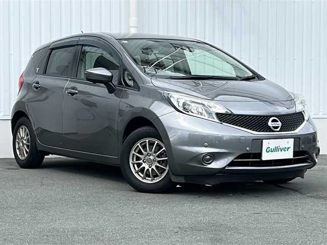 日産 ノート XVセレ +セーフ 三重県 2016(平28)年 9.4万km ダークメタルグレー 純正ナビ　/全周囲カメラ　/ＥＴＣ　/前方ドライブレコーダー　/コーナーセンサー/スペアキー　/レーンキープアシスト　/衝突軽減ブレーキ　/ＬＥＤヘッドライト　/オートライト　/ＵＳＢ給電　/純正フロアマット　/電動格納ミラー　/禁煙車