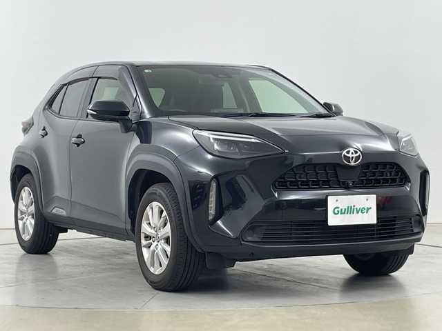 トヨタ ヤリスクロス G 道央・札幌 2022(令4)年 0.5万km ブラックマイカ ・４WD /寒冷地仕様/・トヨタセーフティセンス/・プリクラッシュセーフティ/・レーダークルーズコントロール/・純正ディスプレイオーディオ/・ナビ　/Bluetooth/USB/フルセグ/・パノラミックビュー/バックカメラ /・LEDライト/オートハイビーム/・純正エンジンスターター/・ミラーヒーター/・ビルトインETC/・スマートキー/プッシュスタート/・スタッドレスタイヤ積込
