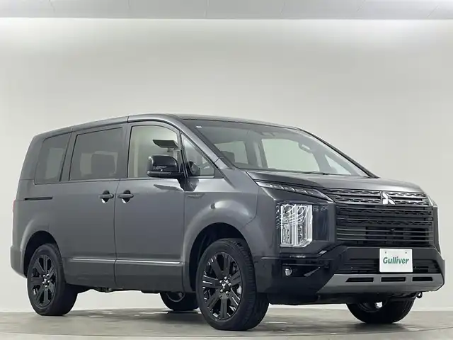 三菱 デリカＤ：５ シャモニー 埼玉県 2025(令7)年 0.1千km グラファイトグレーメタリック/ブラックマイカ CHAMONIX (8人)　4WD　e-Assist/オリジナルナビ取付パッケージ＋リアモニター取付パッケージ(25/300)　ステップレス　（8人）D:5専用11型ナビゲーション(322/300)　12.8型後席用モニター(143/550円)/登録済未使用車　ＡＬＰＩＮＥ１１型ナビ　ＡＬＰＩＮＥ１２．８型後席モニター　バックカメラ　シートヒーター　両側電動スライド　ＬＥＤヘッドライト　追従走行　ＭＴモード付ＡＴ　寒冷地仕様　電動リアゲート