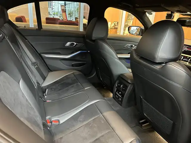 ＢＭＷ ３２０ｉ Mスポーツ 宮城県 2019(令1)年 3.9万km ミネラルグレー コンフォートパッケージ/アクティブクルーズコントロール/インテリジェントセーフティ/レーンチェンジアシスト/ヘッドアップディスプレイ/iDriveナビゲーションシステム/バックカメラ/パーキングアシスト/ハーフレザーシート/シートヒーター/メモリ機能付きパワーシート/コンフォートアクセス/パワートランク/LEDヘッドライト/オートマチックハイビーム/ドライブレコーダー/ETC2.0車載器/純正18インチAW/アルミインテリアトリム