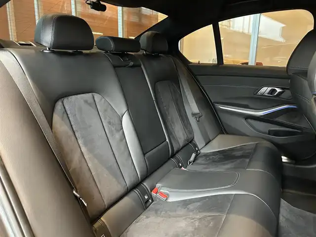 ＢＭＷ ３２０ｉ Mスポーツ 宮城県 2019(令1)年 3.9万km ミネラルグレー コンフォートパッケージ/アクティブクルーズコントロール/インテリジェントセーフティ/レーンチェンジアシスト/ヘッドアップディスプレイ/iDriveナビゲーションシステム/バックカメラ/パーキングアシスト/ハーフレザーシート/シートヒーター/メモリ機能付きパワーシート/コンフォートアクセス/パワートランク/LEDヘッドライト/オートマチックハイビーム/ドライブレコーダー/ETC2.0車載器/純正18インチAW/アルミインテリアトリム