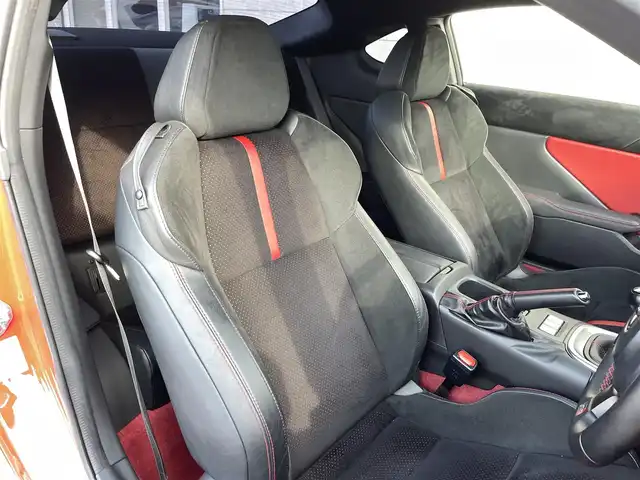 トヨタ ＧＲ８６ RZ 愛知県 2023(令5)年 5万km 赤 FUJITSUBOマフラー付き/・純正Tコネクト9インチメモリーナビ/・フルセグテレビ/・CD/DVD再生機能/・Bluetooth/USB/HDMI接続機能/・ウルトラスウェード×本革スポーツシート/・シートヒーター（運転席・助手席）/・純正18インチアルミホイール/・純正LEDヘッドライト/・オートライト/・FUJITSUBOマフラー/・トルセンLSD/・クルーズコントロール/・スマートキー/・MAX機能付きデュアルオートエアコン